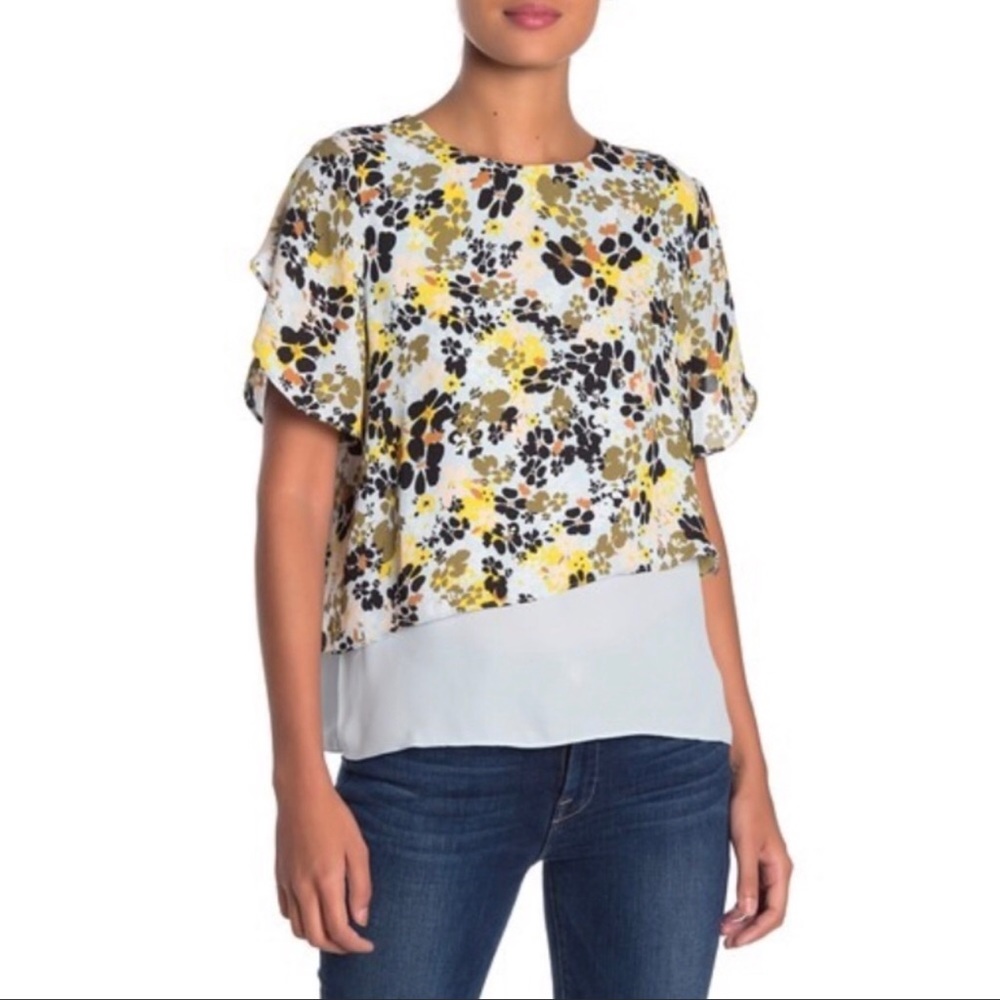 14th&UNION LAYERED BUTTERFLY SLEEVE TOP size M